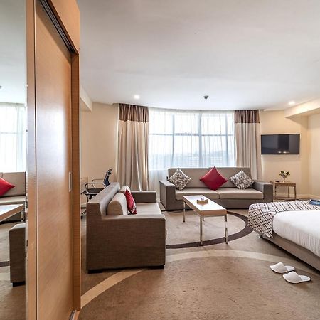 Prideinn Azure Hotel Nairobi Westlands Екстериор снимка