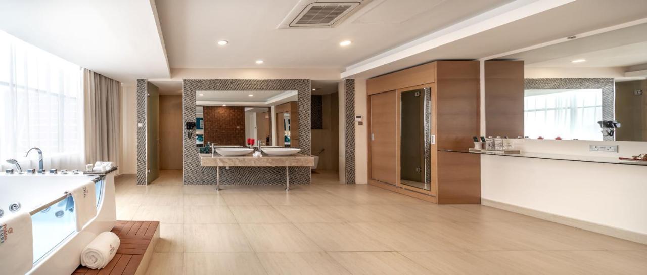 Prideinn Azure Hotel Nairobi Westlands Екстериор снимка