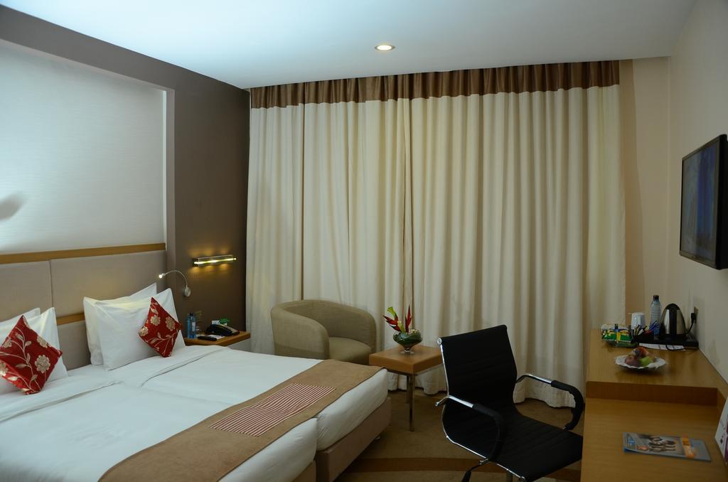 Prideinn Azure Hotel Nairobi Westlands Екстериор снимка