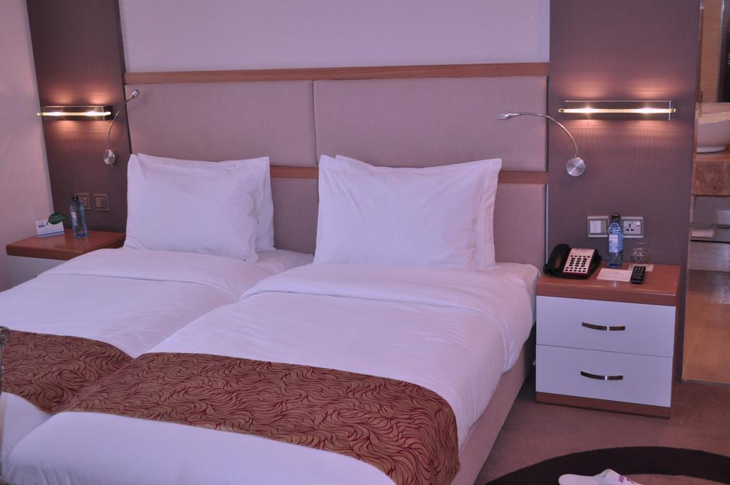 Prideinn Azure Hotel Nairobi Westlands Екстериор снимка